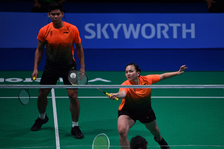 Praveen dan Melati berhasil meraih medali emas setelah menang 2-1 (21-19, 19-21 dan 23-21). 