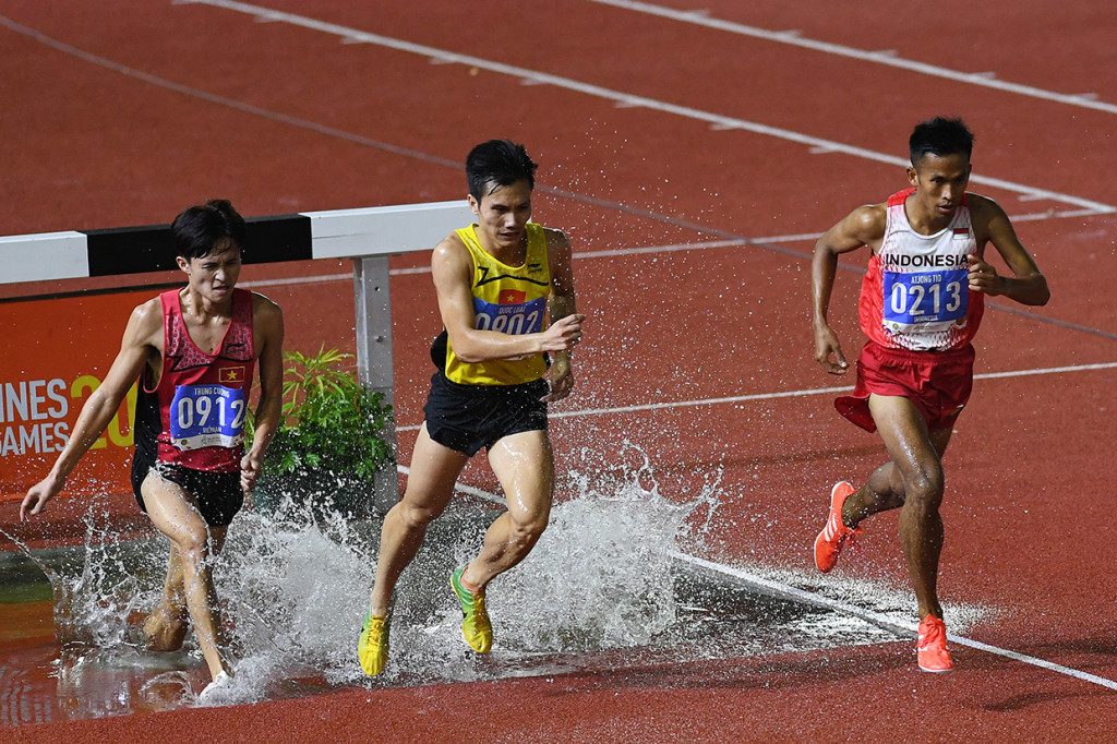 Atjong Tio Purwanto berhasil mencapai finis pada urutan ketiga dengan catatan waktu 9 menit 10,2 detik sehingga meraih medali perunggu.