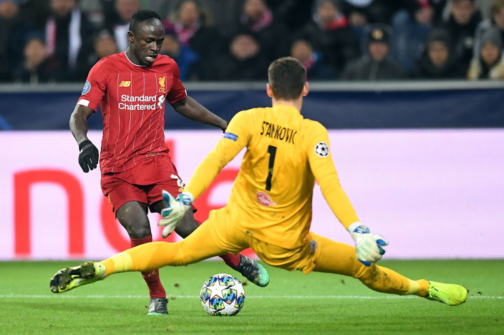 Di babak kedua permainan kembali berjalan menarik. Para pemain kedua kesebelasan saling melakukan jual beli serangan.