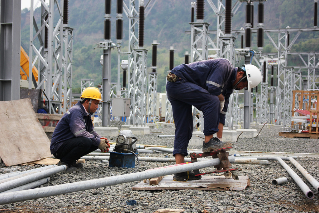 PLN UIP JBT I terus berupaya semaksimal mungkin menyelesaikan proyek pembangkit listrik, khususnya pembangunan PLTA sebagai upaya peningkatan bauran energi baru terbarukan. 
