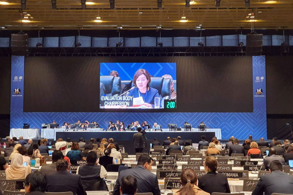 Sidang ke-14 Komite Warisan Budaya Tak Benda UNESCO di Bogota, Kolombia, pada Kamis, 12 Desember 2019 waktu setempat, menetapkan pencak silat ke dalam UNESCO Representative List of the Intangible Cultural Heritage of Humanity (Warisan tak Benda Dunia).