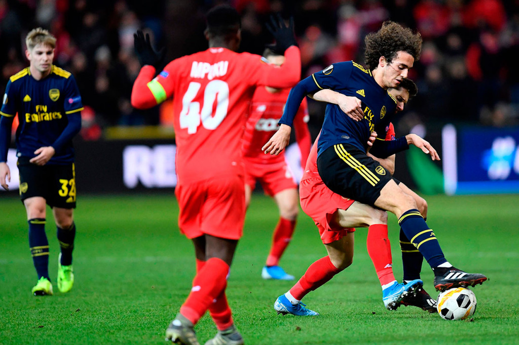 Namun hingga babak pertama usai tidak ada gol yang tercipta.