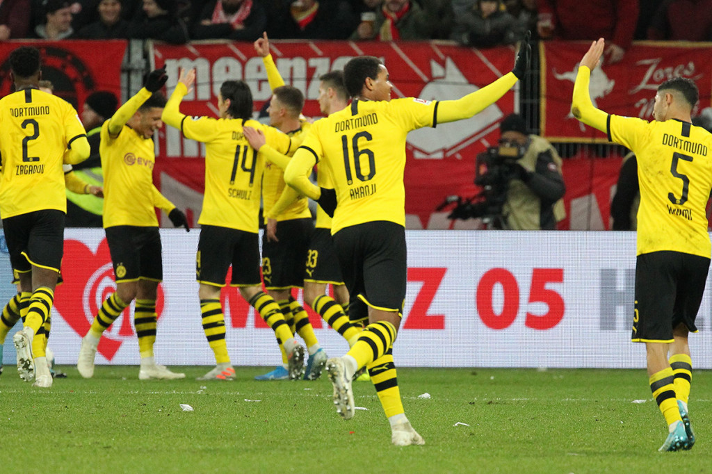 Dortmund menutup laga ini dengan kemenangan 4-0 berkat gol dari Nico Schulz. Gol ini lahir berkat assist dari Sancho.
