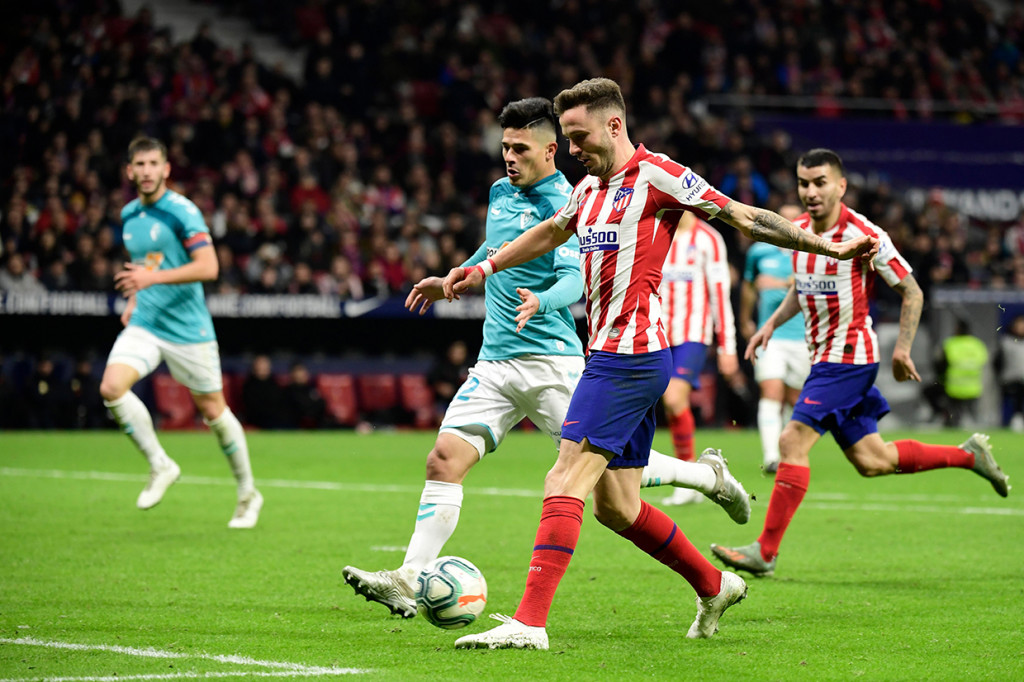 Berlaga di kandang, Atletico menggempur lini pertahanan Osasuna. Mereka membuat 17 tembakan dengan sembilan mengarah ke gawang. Sementara Osasuna hanya membuat 10 upaya dengan tiga yang menemui sasaran.