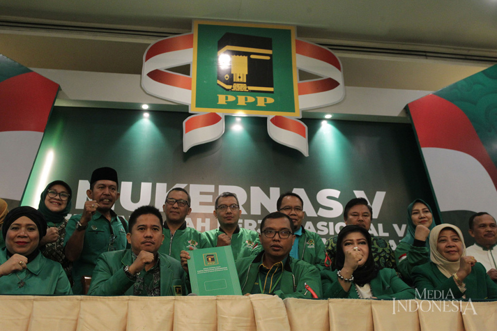 Di samping itu, Mukernas V meneguhkan kembali PPP sebagai satu satunya partai berasas Islam di DPR RI yang mengedepankan komitmen keislaman dan kebangsaan.