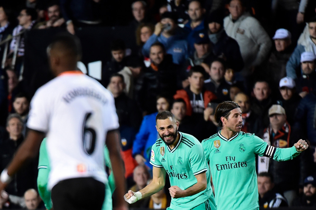 Valencia mampu mencetak angka melalui sepakan Carlos Soler pada menit 78. Ia meneruskan assist dari Daniel Wass. Real Madrid membalas di menit-menit akhir laga lewat tendangan Karim Benzema. 