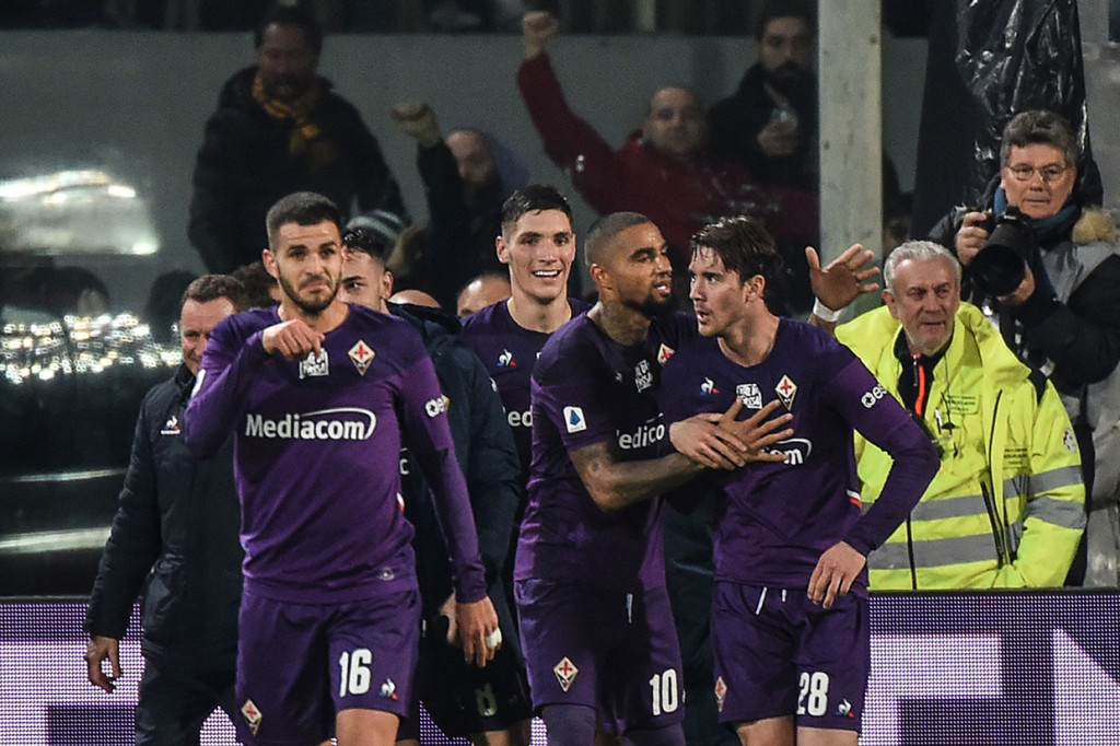 Inter masih berada di posisi pertama usai unggul selisih gol dengan Juventus, yakni 18 berbanding 13 gol. Adapun Fiorentina masih berada di peringkat 13 dengan 17 poin dari 16 laga.
