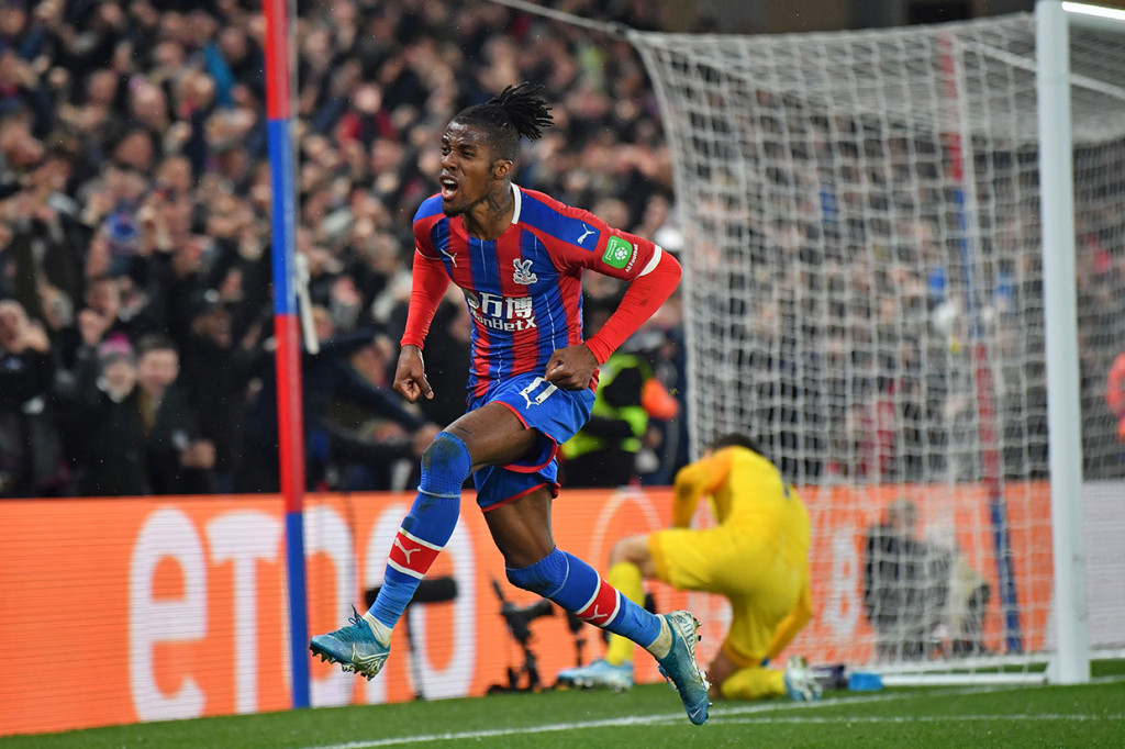 Wilfried Zaha berhasil menyamakan kedudukan menjadi 1-1 pada menit ke-75.