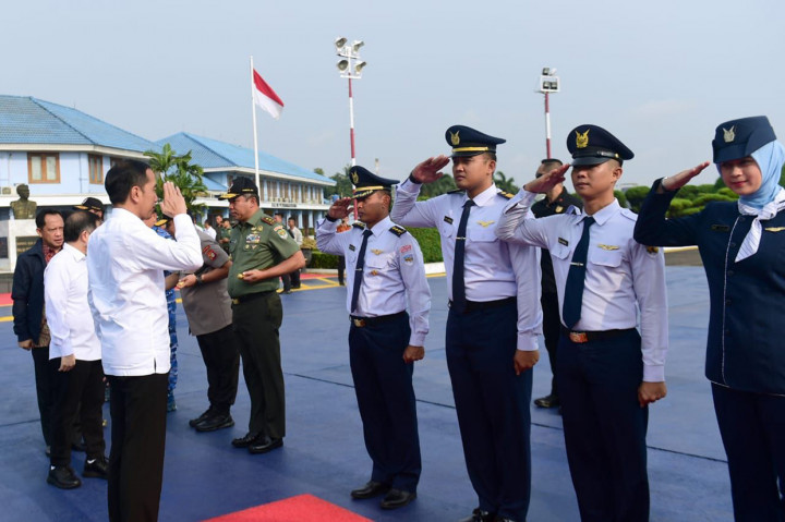 Dari Pangkalan TNI AU Halim Perdanakusuma, Jakarta, Presiden dan rombongan lepas landas sekitar pukul 07.30 WIB dengan menggunakan Pesawat Kepresidenan Indonesia-1.