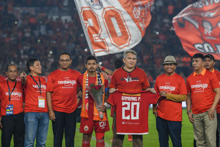 Dalam laga tersebut Bambang Pamungkas mengakhiri karirnya di sepak bola sebagai pemain.