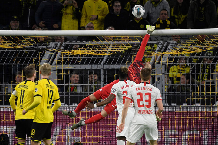 Bermain di hadapan pendukugnya sendiri di Signal Iduna Park, Rabu, 18 Desember 2019 dini hari WIB, Dortmund bermain menekan sejak awal laga.