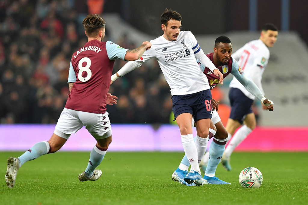 Namun Aston Villa kemudian berhasil menguasai situasi dan membuka keunggulan pada menit ke-14 Conor Hourihane.