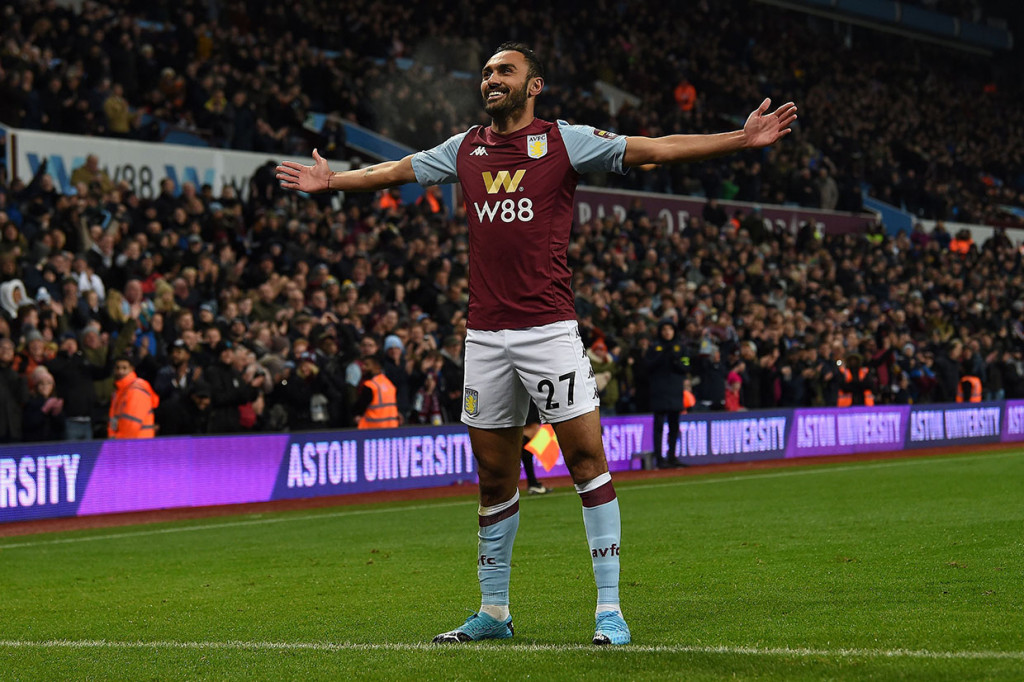 Tiga menit berselang tuan rumah menggandakan keunggulan. Sepakan Ahmed Elmohamady membentur kaki Morgan Boyes dan masuk ke gawang sendiri.