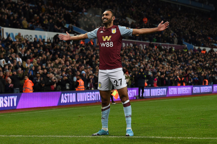 Tiga menit berselang tuan rumah menggandakan keunggulan. Sepakan Ahmed Elmohamady membentur kaki Morgan Boyes dan masuk ke gawang sendiri.