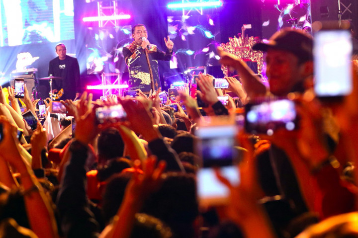Gelaran Hari Jadi ke-248 Banyuwangi tersebut juga dimeriahkan oleh konser Didi Kempot. Penyanyi berjuluk 'The Godfather of Broken Heart' tersebut membawakan sejumlah lagu hits, di antaranya 'Cidro', 'Suket Teki', dan 'Pamer Bojo'.