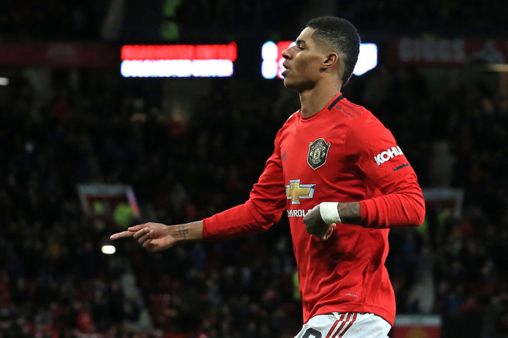 MU akhirnya berhasil memecah kebuntuan pada menit ke-51 lewat sepakan keras Marcus Rashford dari dalam kotak penalti. Menerima umpan dari Nemanja Matic, Rashford berhasil mengecoh beberapa pemain bertahan Colchester sebelum melepaskan tembakan yang menembus gawang lawan.