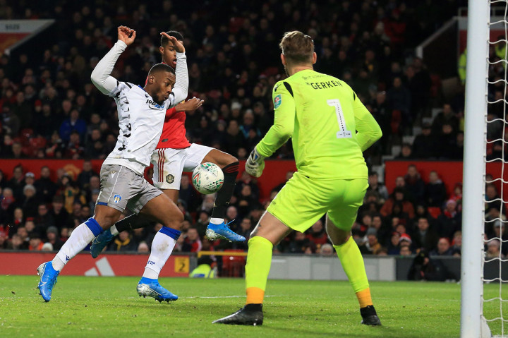 Setan Merah menggandakan keunggulan pada menit ke-55 lewat gol bunuh diri Ryan Jackson. Umpan silang Mason Greenwood gagal dihalau Jackson dan malah masuk ke gawang sendiri.