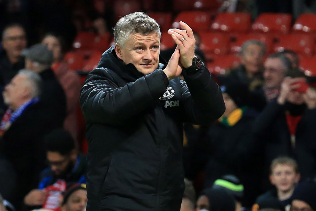 Tak ada lagi gol yang tercipta hingga wasit meniup peluit panjang tanda pertandingan usai. Laga pun dimenangkan oleh United dengan skor 3-0, sekaligus memastikan tiket lolos ke babak semifinal.