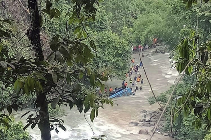 Berdasarkan data dari Polres Pagaralam dari total 39 penumpang bus yang menjadi korban, 25 orang meninggal dunia dan 14 lainnya mengalami luka berat dan ringan. 