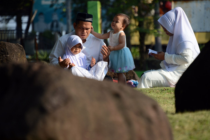 Korban tewas akibat musibah tsunami pada 20104 lalu tersebut dimakamkan secara massal di dua lokasi yakni, Ulee-lheue Banda Aceh dan di Gampong (Desa) Siron, Aceh Besar. Antara Foto/Ampelsa
