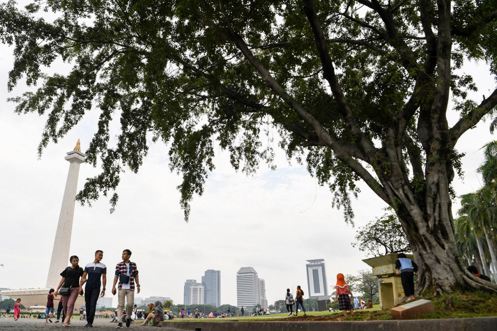 Hal ini terlihat dari data yang dihimpun oleh Unit Pengelola Kawasan (UPK) Monas sejak 22 Desember hingga 26 Desember bahwa sebanyak 414.515 pengunjung dari wilayah Nusantara datang mengunjungi kawasan bersejarah itu. 