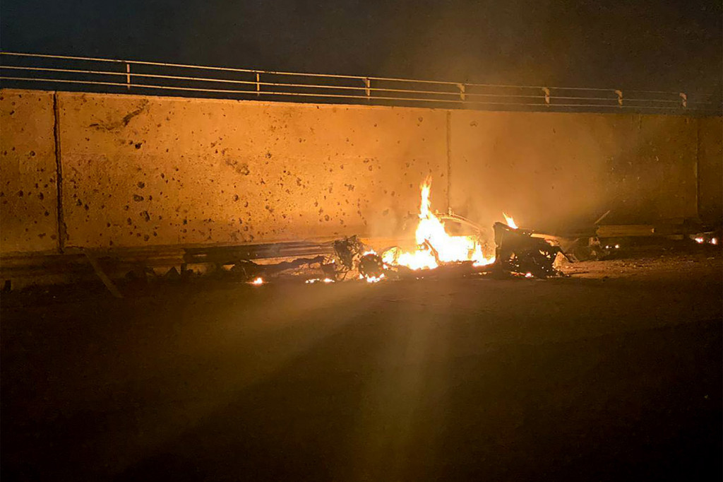 Serangan udara AS di Bandara Internasional Baghdad tersebut menewaskan Komandan Garda Revolusi Iran, Qasem Soleimani bersama delapan lainnya, termasuk wakil kepala pasukan paramiliter Irak, Hashed al-Shaabi.