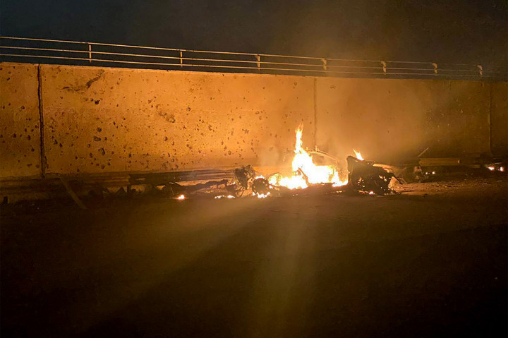 Serangan udara AS di Bandara Internasional Baghdad tersebut menewaskan Komandan Garda Revolusi Iran, Qasem Soleimani bersama delapan lainnya, termasuk wakil kepala pasukan paramiliter Irak, Hashed al-Shaabi.