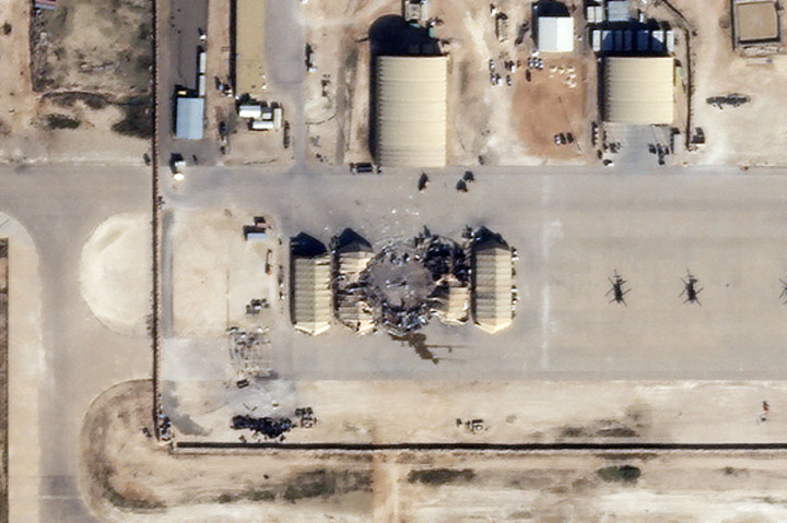 Sumber informasi di pasukan Garda Revolusi Iran menyatakan bahwa sebanyak 20 titik kritis pangkalan itu dihantam oleh 15 rudal dan sejumlah besar UAV (unmanned aerial vehicle). Serangan tersebut juga menghantam sejumlah helikopter.