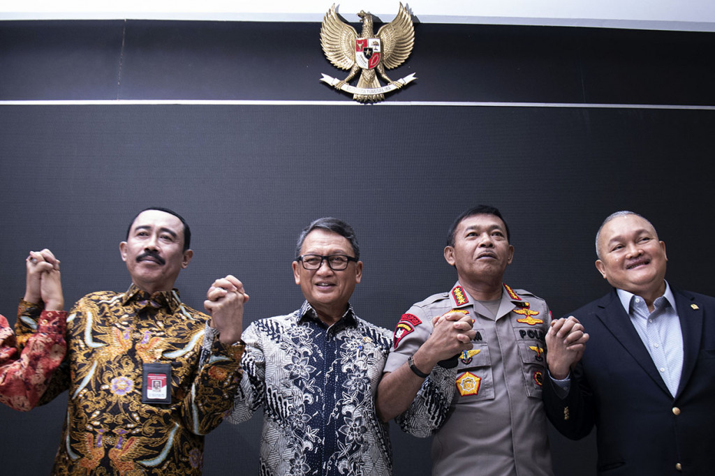 Komitmen pengawasan BBM ini juga ditegaskan oleh Kapolri Idham Aziz dengan membentuk Satgas Kuda Laut yang dipimpin oleh Kabareskim. 