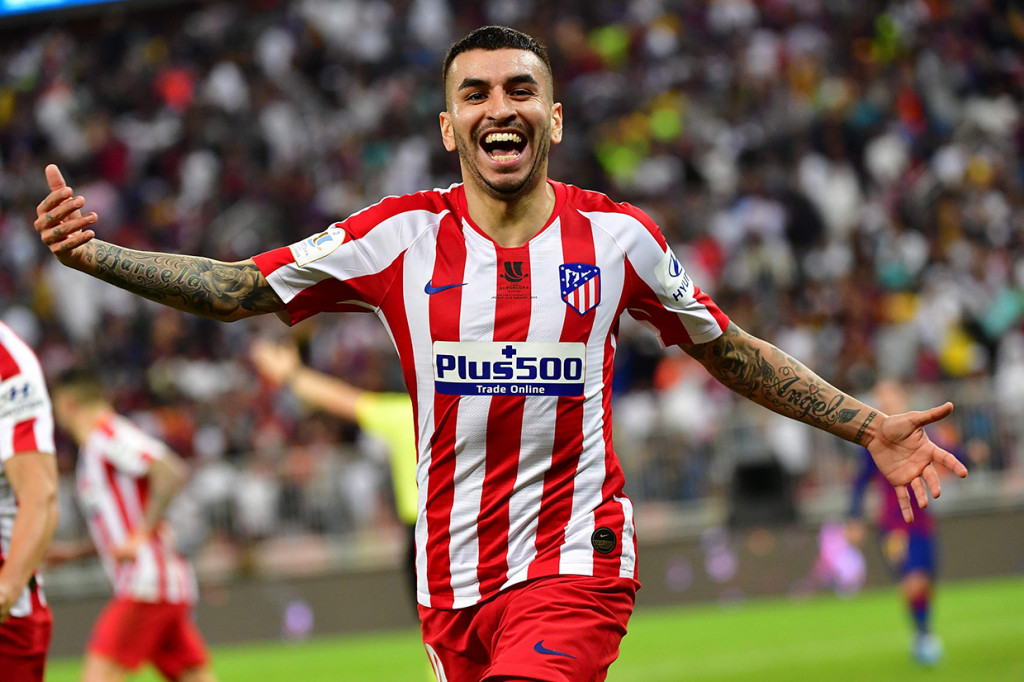 Atletico kemudian membalikkan keunggulan lewat gol Angel Correa empat menit jelang waktu normal berakhir.