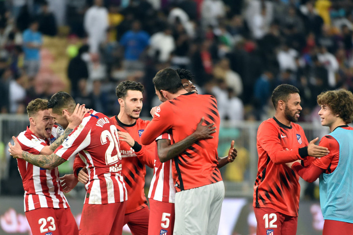 Kemenangan 3-2 itu mengantarkan Atletico untuk menciptakan Derby Madrid menghadapi Real Madrid di partai final Piala Super Spanyol pada 12 Januari mendatang.