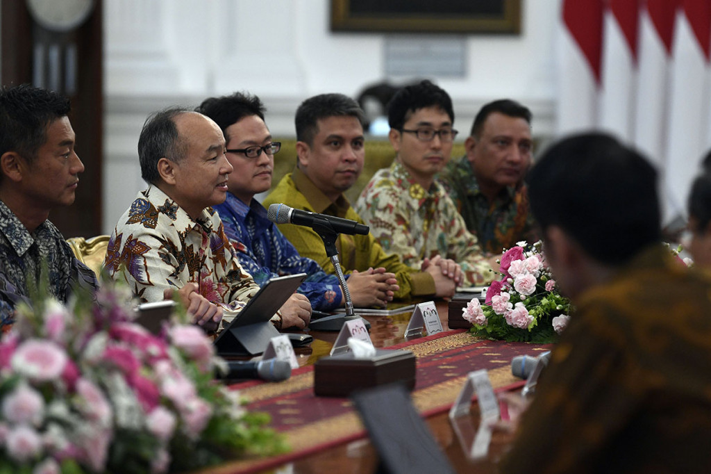 CEO SoftBank mengaku tertarik untuk berinvestasi dan bekerja sama dalam pembangunan di ibu kota baru. Secara khusus, Masayoshi mengatakan tertarik dengan konsep kota pintar dan kota hijau yang diusung dalam pembangunan ibu kota baru tersebut. “Ibu kota baru memiliki peluang-peluang investasi yang saya kira bisa kita diskusikan ide potensialnya,” ucapnya.