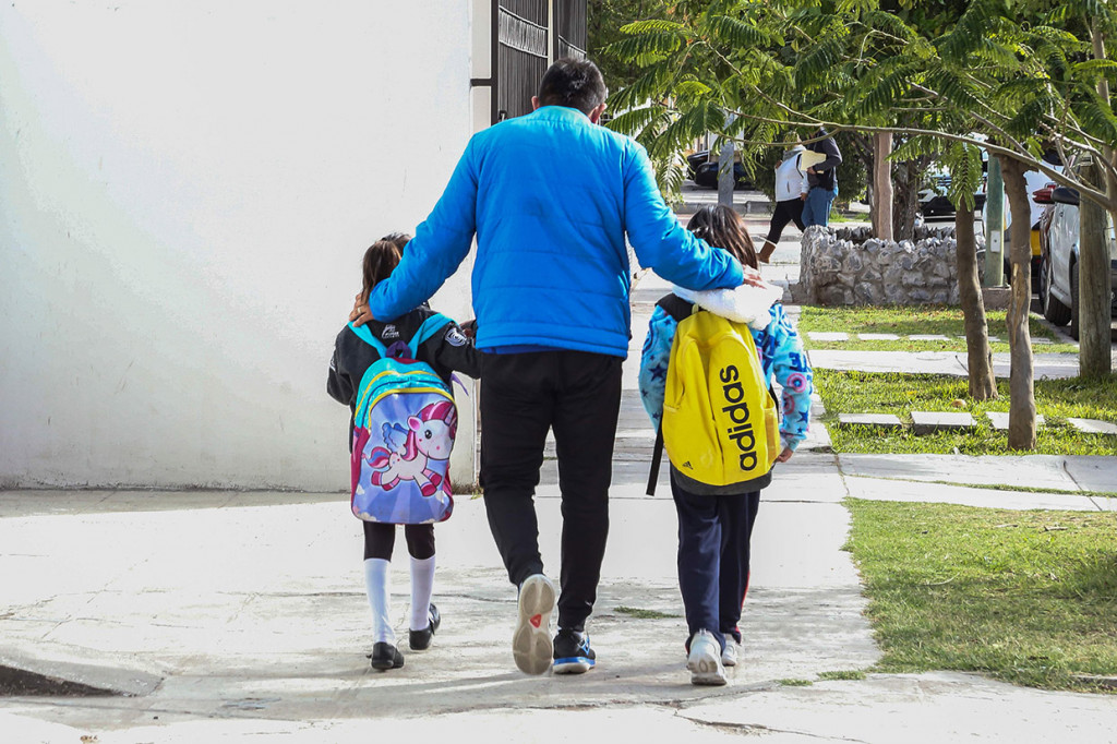Pelaku merupakan siswa tahun terakhir sekolah dasar tersebut,