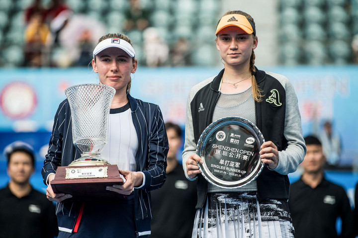 Alexandrova berhasil meraih gelar tunggal WTA pertamanya tersebut setelah di final mengalahkan Elena Rybakina (Kazakhstan) dua set langsung 6-2, 6-4 dalam waktu 73 menit.