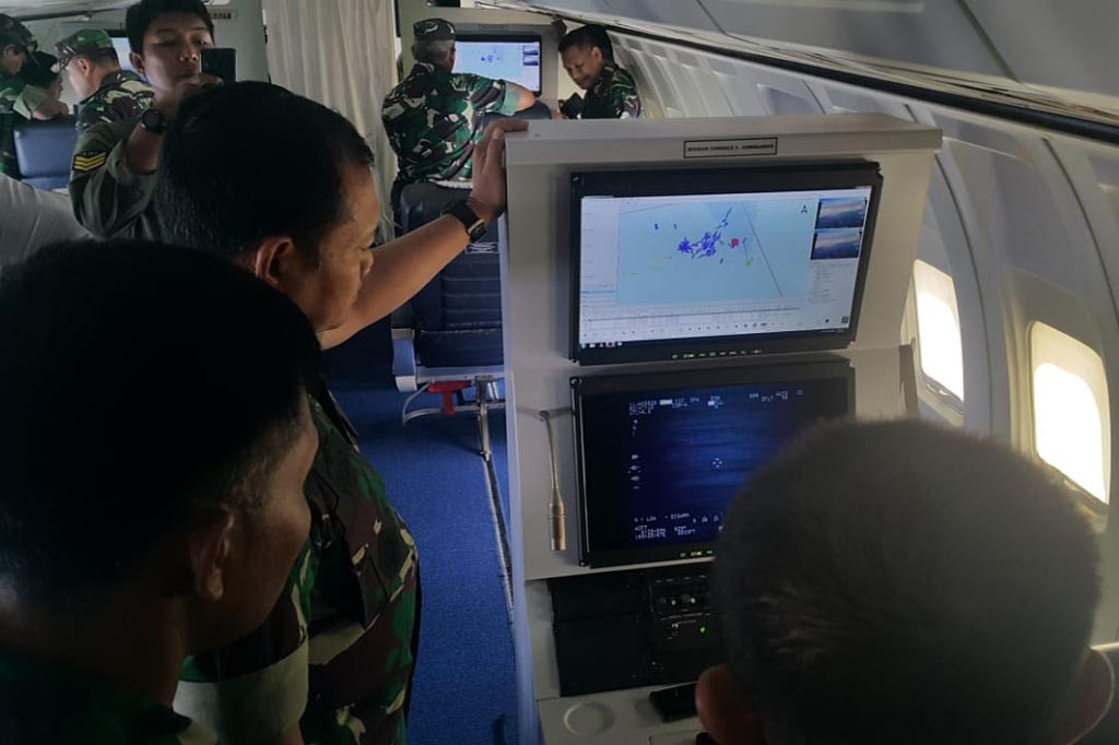 Kepada Komandan KRI yang memimpin operasi, Pangkogabwilhan I juga memberikan instruksi untuk berkomunikasi dengan kapal-kapal asing yang berada di perairan Laut Natuna. Selain mengusir kapal-kapal asing tersebut, Komandan KRI juga memberikan pengertian kepada mereka (awak kapal asing) yang mengetahui aturan harus memahami situasi tersebut. 