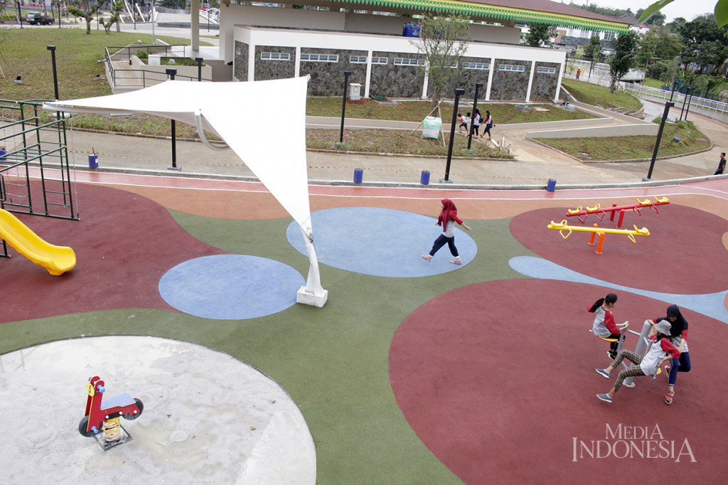 Ada sejumlah fasilitas yang disediakan, seperti skate park, bmx park dan taman bermain anak. 
