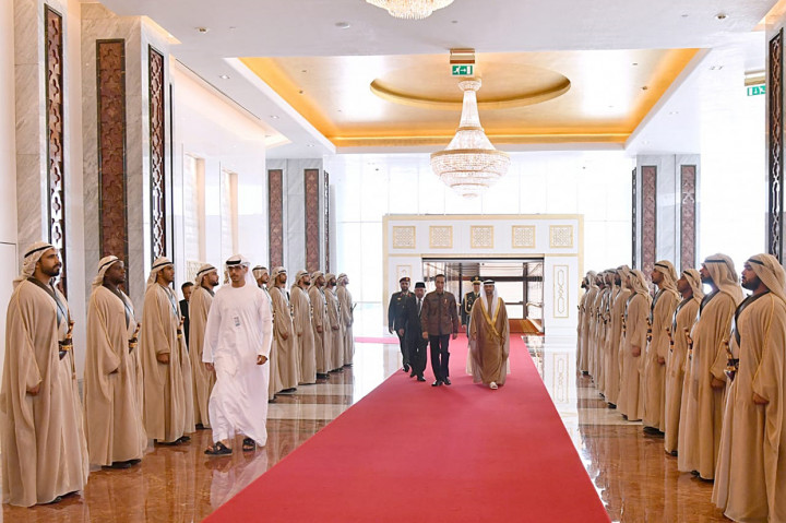 Suasana penyambutan Presiden Joko Widodo di Abu Dhabi.