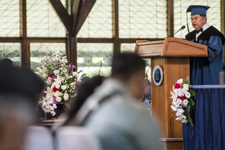 Pada kesempatan tersebut, Jusuf Kalla juga menyampaikan orasi ilmiah terkait 