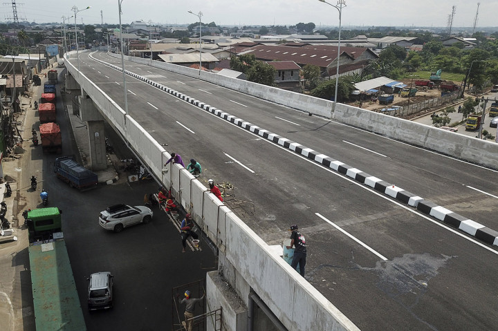Menurut pemerintah Kota Bekasi jalan layang sepanjang 750 meter tersebut pembangunannya sudah mencapai 99 persen dan akan segera diresmikan pada tahun ini.