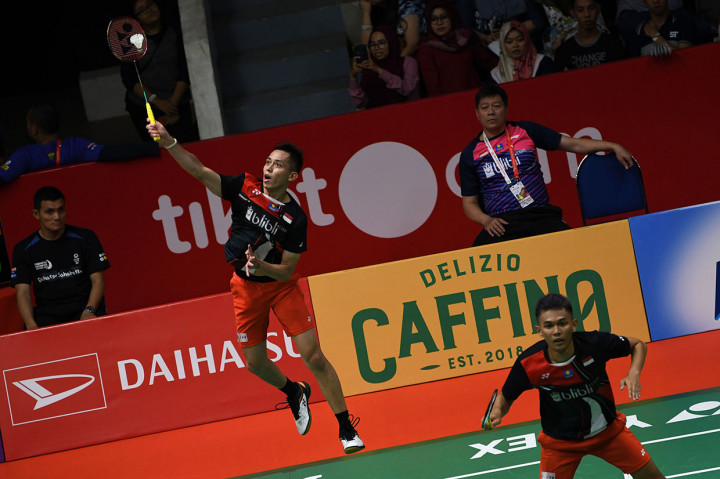 Pada babak pertama Indonesia Masters, Fajar/Rian yang menjadi unggulan kelima mengalahkan pasangan Jepang, Akira Koga/Taichi Saito. 