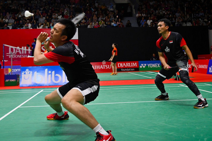 Hendra/Ahsan menang dengan skor 22-20 dan 21-15.