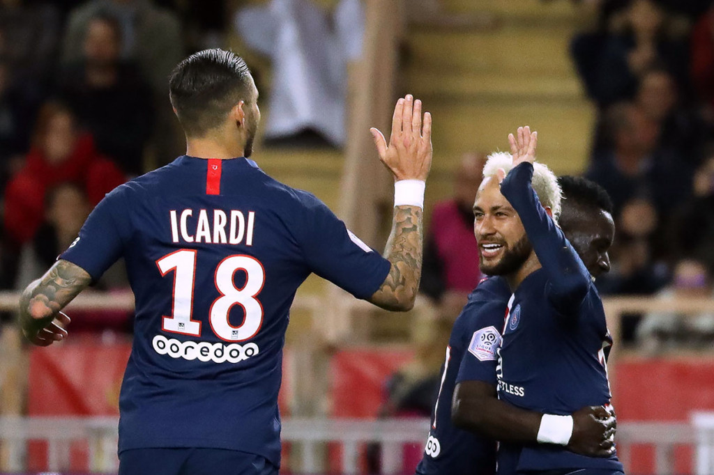 Pada menit kedua 'injury time' babak pertama, Neymar menggandakan keunggulan PSG lewat eksekusi penaltinya menyusul pelanggaran Kamil Glik terhadap Layvin Kurzawa.