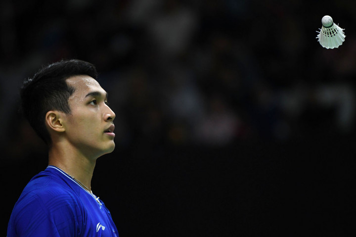 Jonatan yang merupakan unggulan keenam itu menang dengan skor 21-15 dan 21-15. 