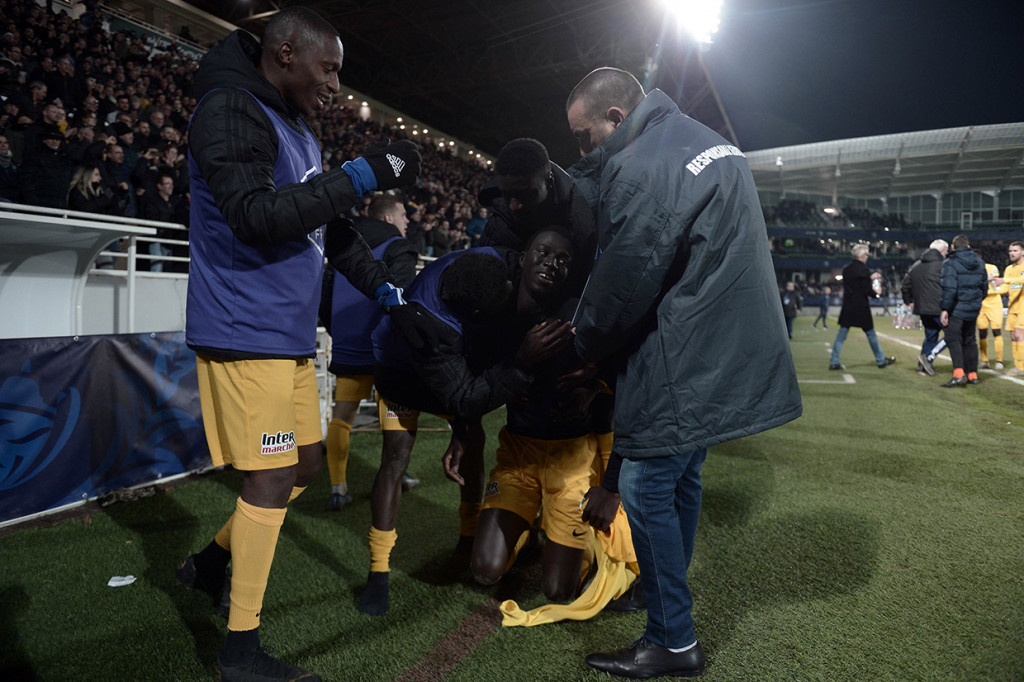 Namun Pau, yang berada di urutan keempat di liga Prancis Championnat National, sukses membungkam tim Ligue 1 itu melalui gol Mamadou Lamine Gueye di penghujung perpanjangan waktu.