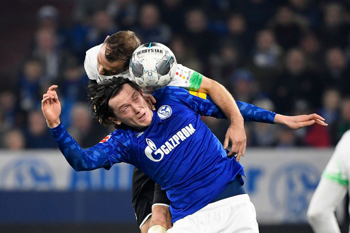 Kedua tim tampil agresif sejak awal pada laga pertama setelah libur musim dingin. 