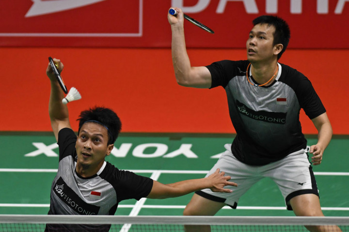 Hendra/Ahsan yang merupakan unggulan kedua itu melaju ke babak final setelah menang dengan skor 21-12, 18-21, dan 21-17.
