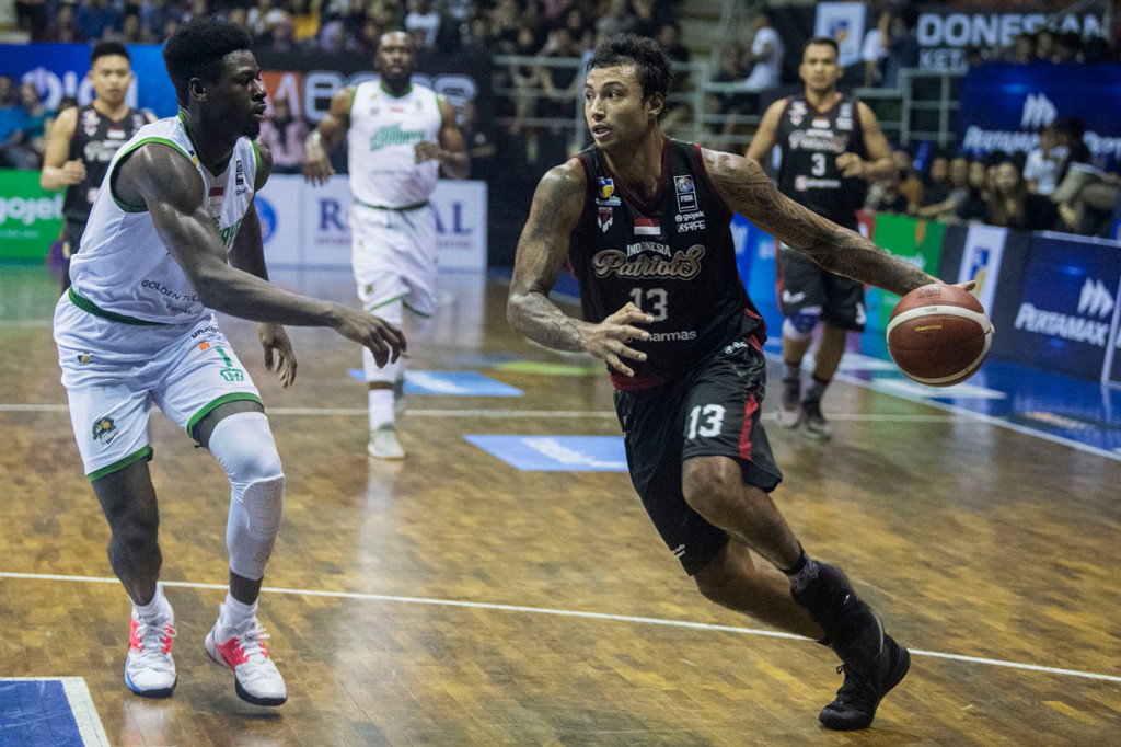 Indonesia Patriots menang atas Louvre Surabaya dengan skor 90-68.