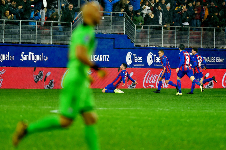 Eibar bisa menggandakan skor di menit ke-90, usai sepakan Edu Exposito dari luar kotak penalti, gagal dibendung Jan Oblak. Eibar menang 2-0 hingga akhir laga.