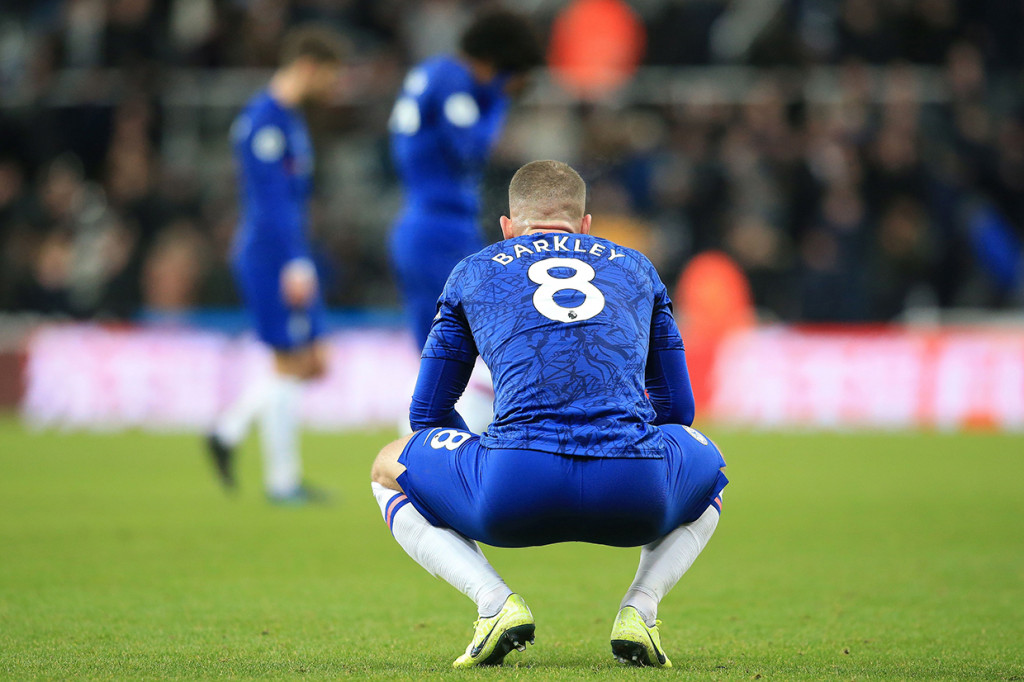 Sedangkan Chelsea di posisi keempat dengan 39 poin.
