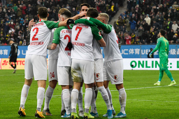 Tim tuan rumah memperlebar keunggulan menjadi 3-1 di menit ke-55 lewat tendangan Niederlechner.